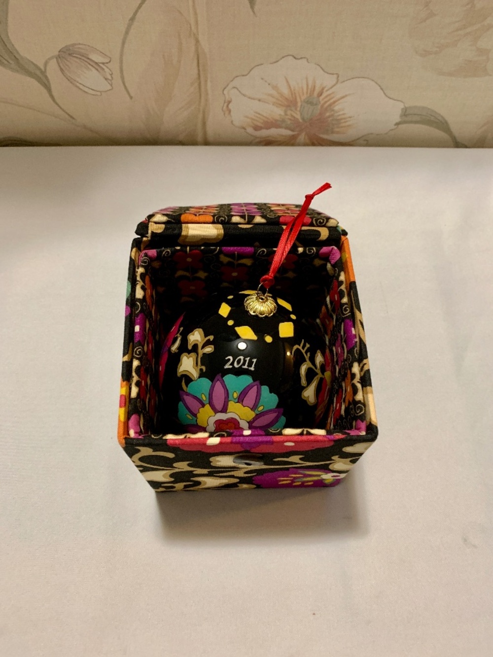 2011 Vera Bradley Li Bien Ornament in Original Box